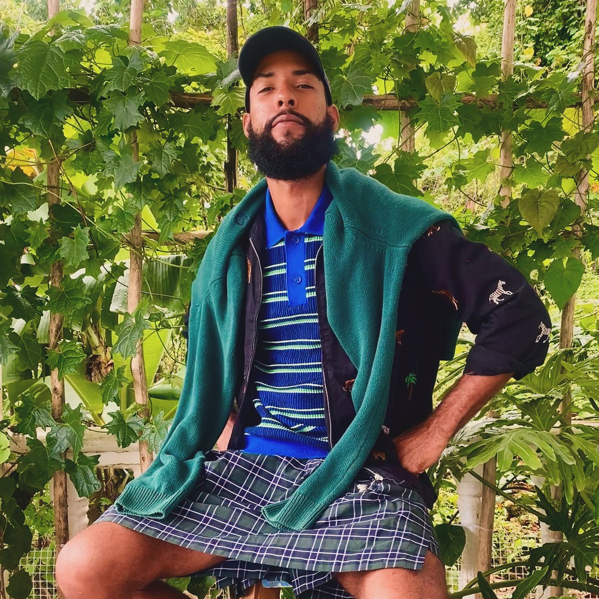 caribefuckboy's tweet photo. Overdressed or underdressed, never in the middle #SomeoneHasToServe https://t.co/FnGeuVlT0B