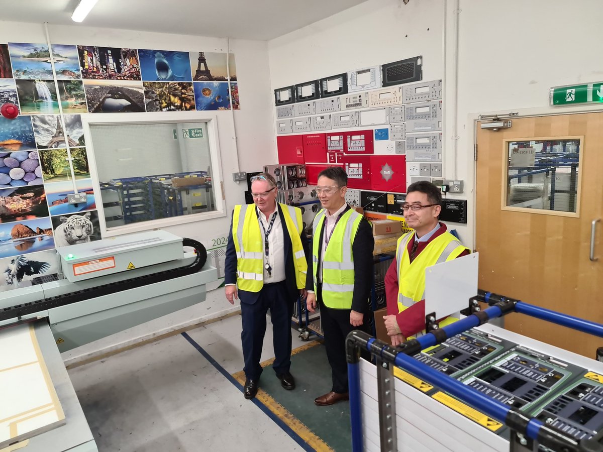🎉 Yesterday and today we welcomed Uozumi San, the newly appointed Executive Officer and Head of International Business Division at Hochiki Corporation. Kevin Swann and Nick Niwa proudly showed him our factory where he had the opportunity to meet some of our wonderful people. 🤝