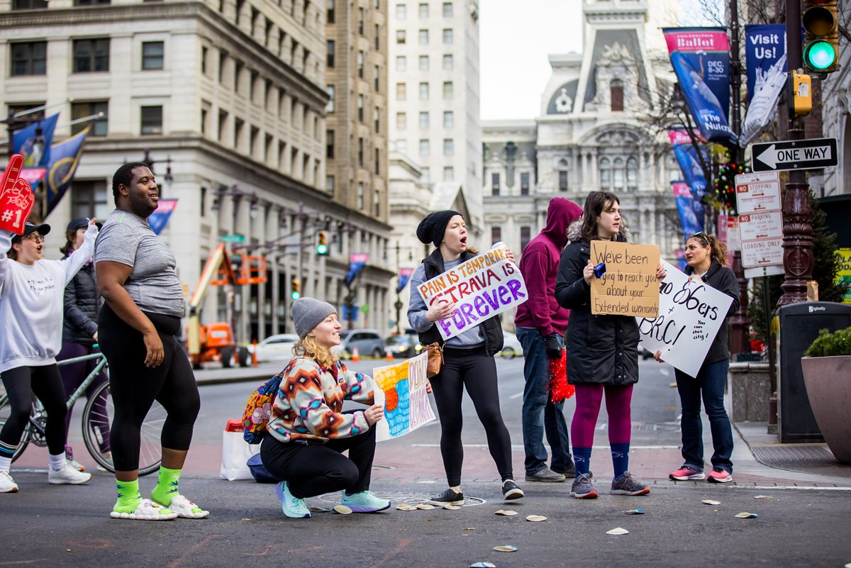 We just love our cheer zones & supportive crowds ❤️👏

#Runphilly #phillymarathon