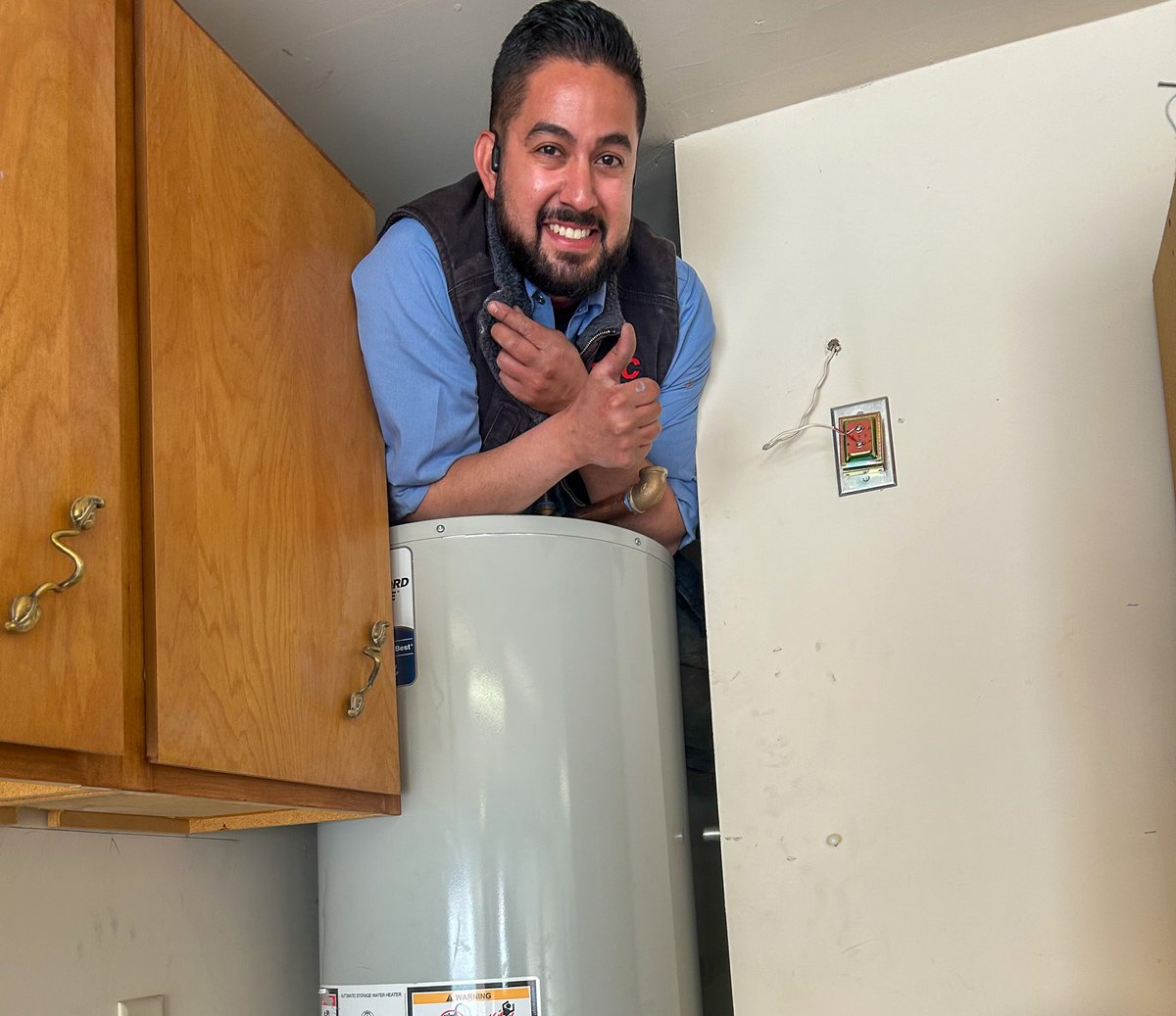 If you're not having fun on the job, just go to work with Ivan. 😂 #TLCPlumbing #WaterHeater #NoSweat #Plumber