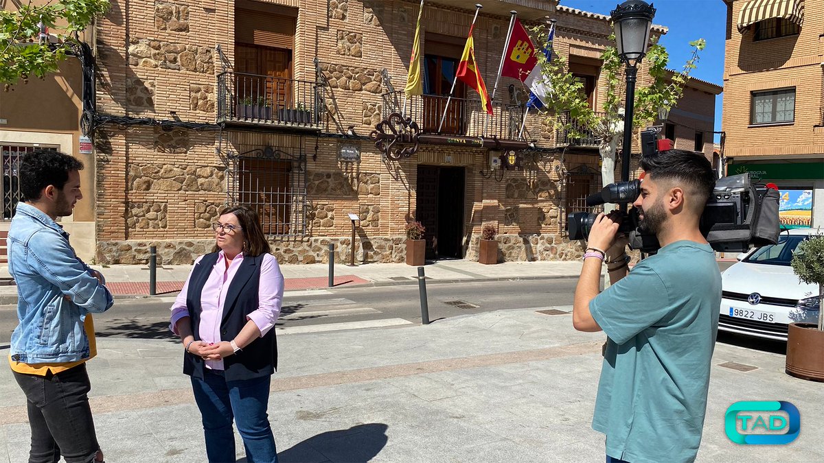 TeleToledo's tweet photo. El Ayuntamiento de Polán ha puesto en marcha una app para avisar de incidencias y mejorar las comunicaciones entre los ciudadanos y el consistorio.

https://t.co/5zc4pYjsuh...

Te acercamos toda la información que te interesa en #ToledoAlDía https://t.co/ZtoaYZaVKC