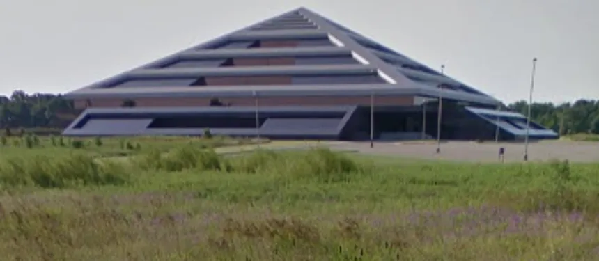 @SabrinaGal182 Steelcase Pyramid - Grand Rapids, Michigan