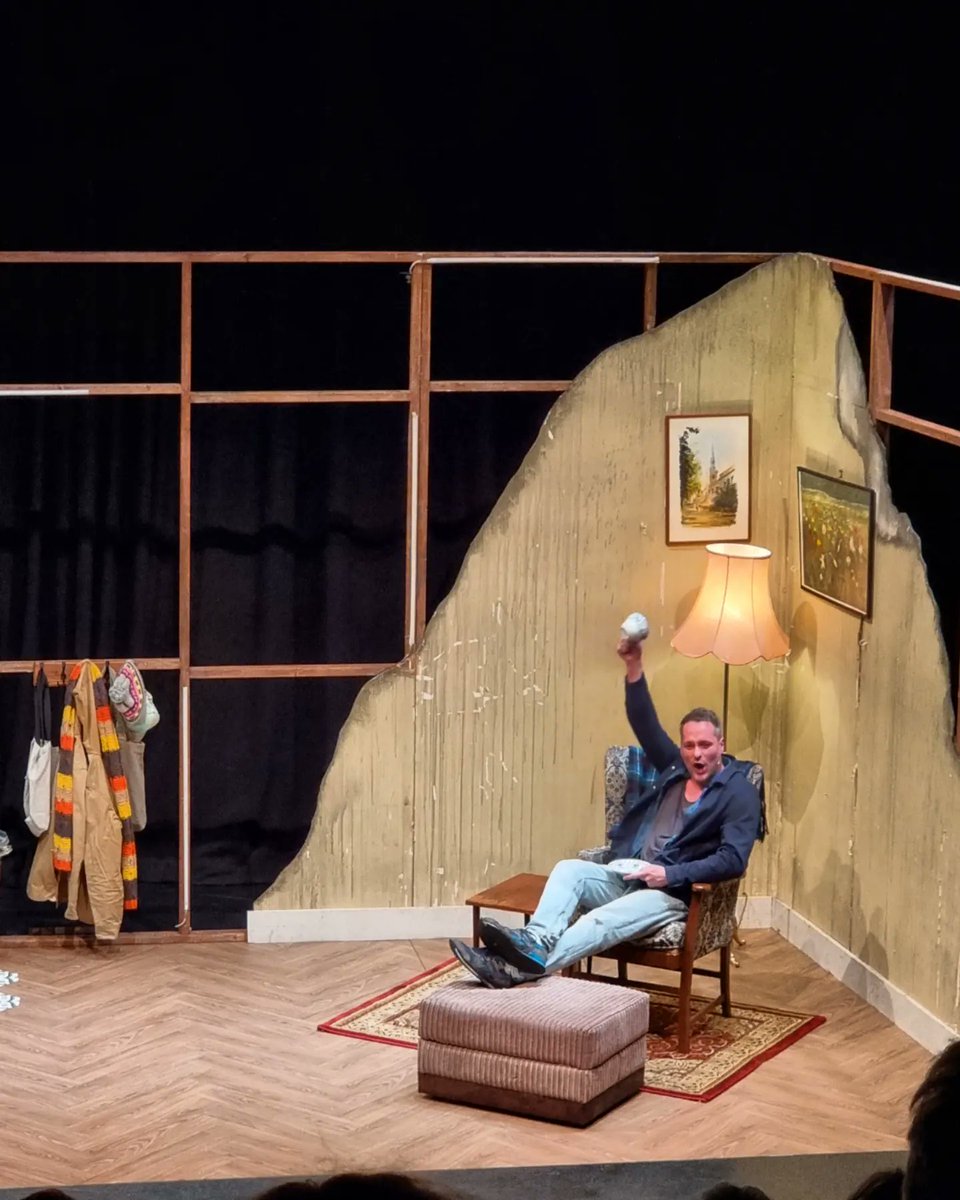 BoyOutTheCity tweet media