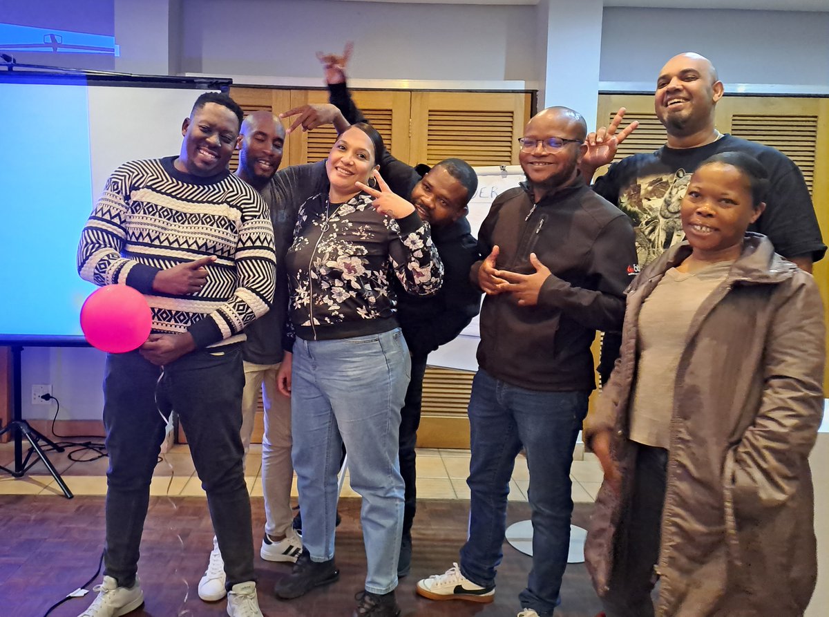 make_developer's tweet photo. https://t.co/LHW8CEfYTk had the privilege of facilitating the first @sanlam Retail Mass hackathon last week!

We had so much fun working with each of the teams to build innovative POC solutions to better serve their customers!
 Well done to the winning team! https://t.co/Y6JMGZqAce