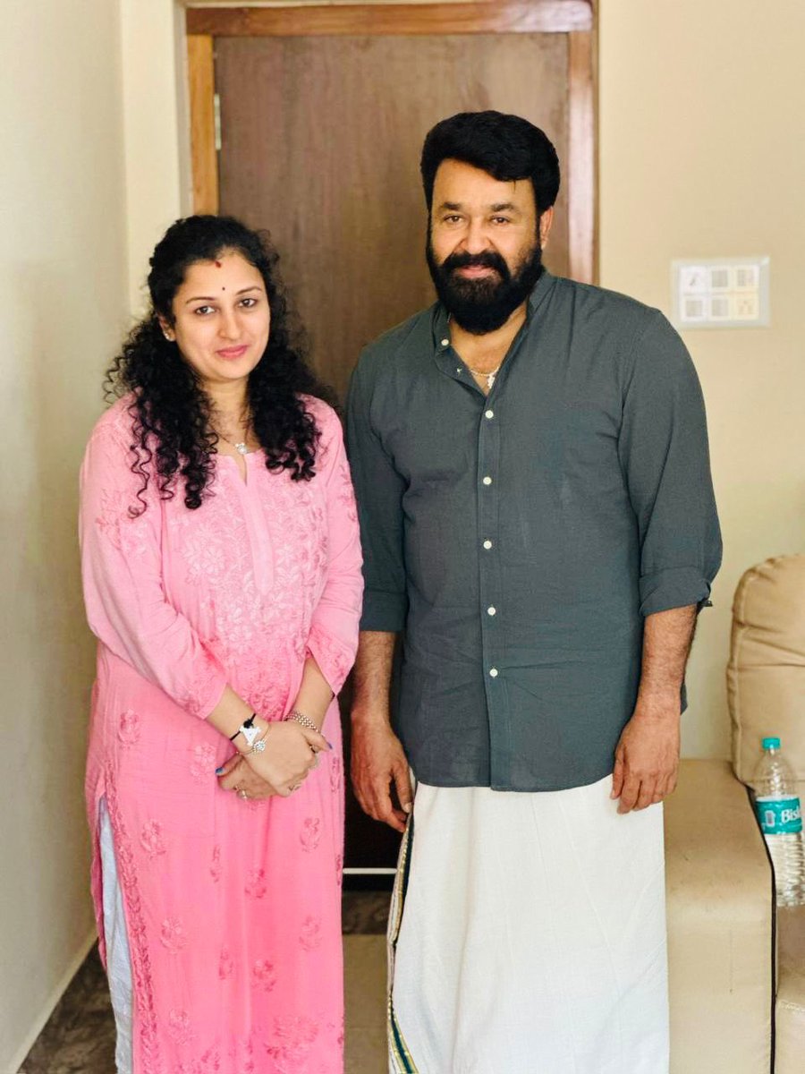 An honor and a pleasure to meet the legendary @Mohanlal sir! 🌟