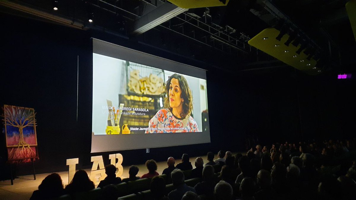 🎥 Los próximos días proyectaremos el documental 'Eskuz esku, LAB zabaltzen', dirigido por el realizador Iñaki Alforja, en 8 localidades de Navarra.

🔴 El pase de la Comarca de Pamplona será HOY, 18 de abril, a las 19:00 en la Casa de Cultura de Burlada.

#LABzabaltzen
#LABek50