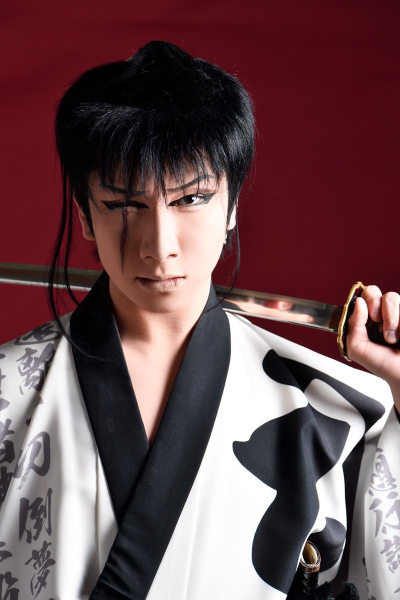 AzIfzH3cvysCYIy's tweet photo. 5月11日　浅草木馬館
「二十歳記念公演」　　

橘せいやさんと長谷川愁君が
駆け付けてくれる事になりました！

丹下左膳は昼夜に分けてやるのではなく
前編後編ともにお昼にやります！

夜の部は3人が目立てるやつ🤫

色んな事したいな…🙄

めっちゃ楽しみ😆 https://t.co/9aWeuihT03