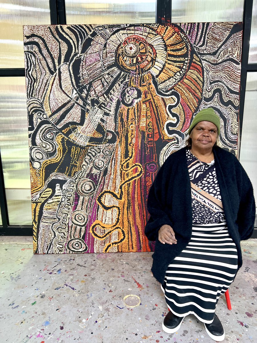 Nyunmiti’s Burton, with another TA-DAA Moment! Nyunmiti paints the 7 Sister Tjukuṟpa from the perspective of the oldest sister. Nyunmiti currently has other stunning works in the Alice Spring Art Prize @araluenartscentre and the Waterhouse Art Award @southaustralianmuseum 🔥🔥🔥