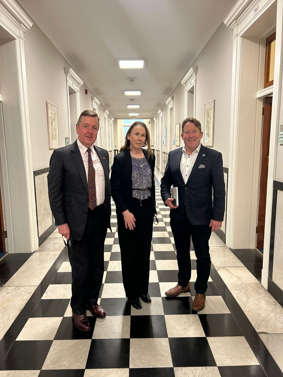 MaritimeReg's tweet photo. MARA’s Chair and CEO met with Darragh O’Brien, @DeptHousingIRL to update on the significant progress made since MARA’s establishment. The support &amp; positive working relationship across the Department are critical in realising our shared objectives. We appreciate the support. https://t.co/kSyvhFGzNi