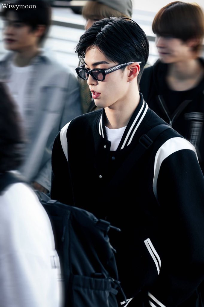 xnghan pics tweet media