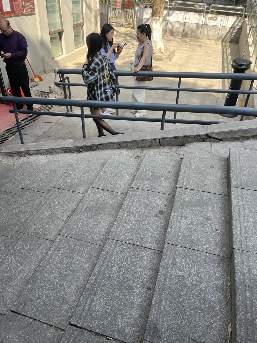 alang120598's tweet photo. 有一起聊聊暧昧的那种嘛偶尔发个小照片一起看看呀#暧昧#暧昧#少妇 #wenai #文爱 #暧昧 #聊爱 https://t.co/UoixVa7ayD