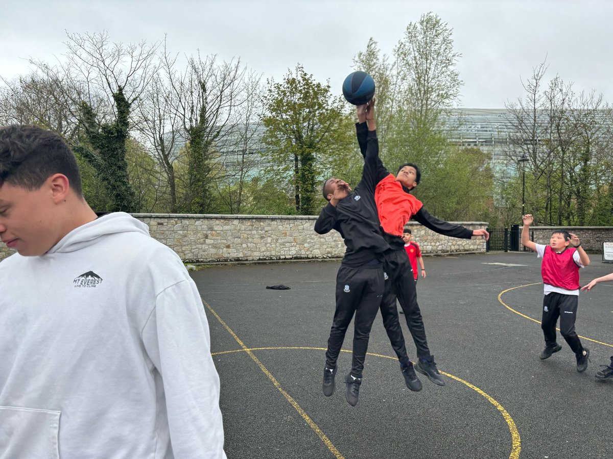 Sports Day off to a great start. Well done boys 🥅⚽️🎹🥎🏀