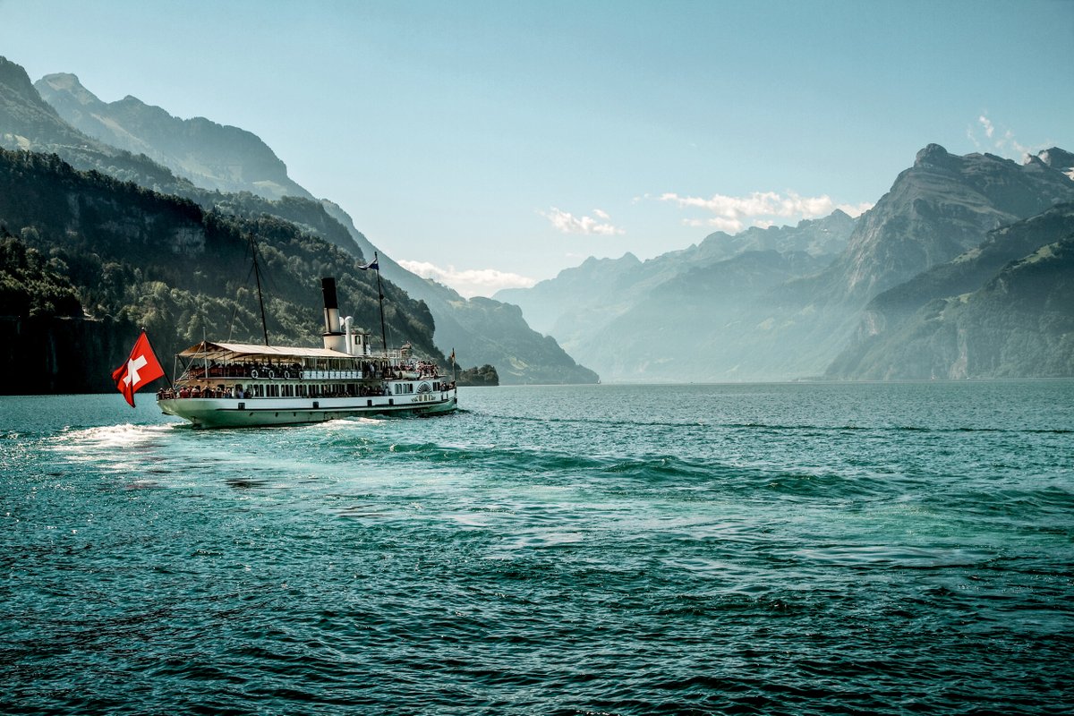 STCorpComm's tweet photo. Eine #Schiffsreise ⚓ mit dem #Dampfschiff auf dem #Vierwaldstättersee 🛳️ Ab 20. April wird nach dem #Frühlingsfahrplan 🗓️ gefahren! https://t.co/BCZg3nmgKn @visitlucerne #IneedSwitzerland🇨🇭 https://t.co/chwSHsS63F