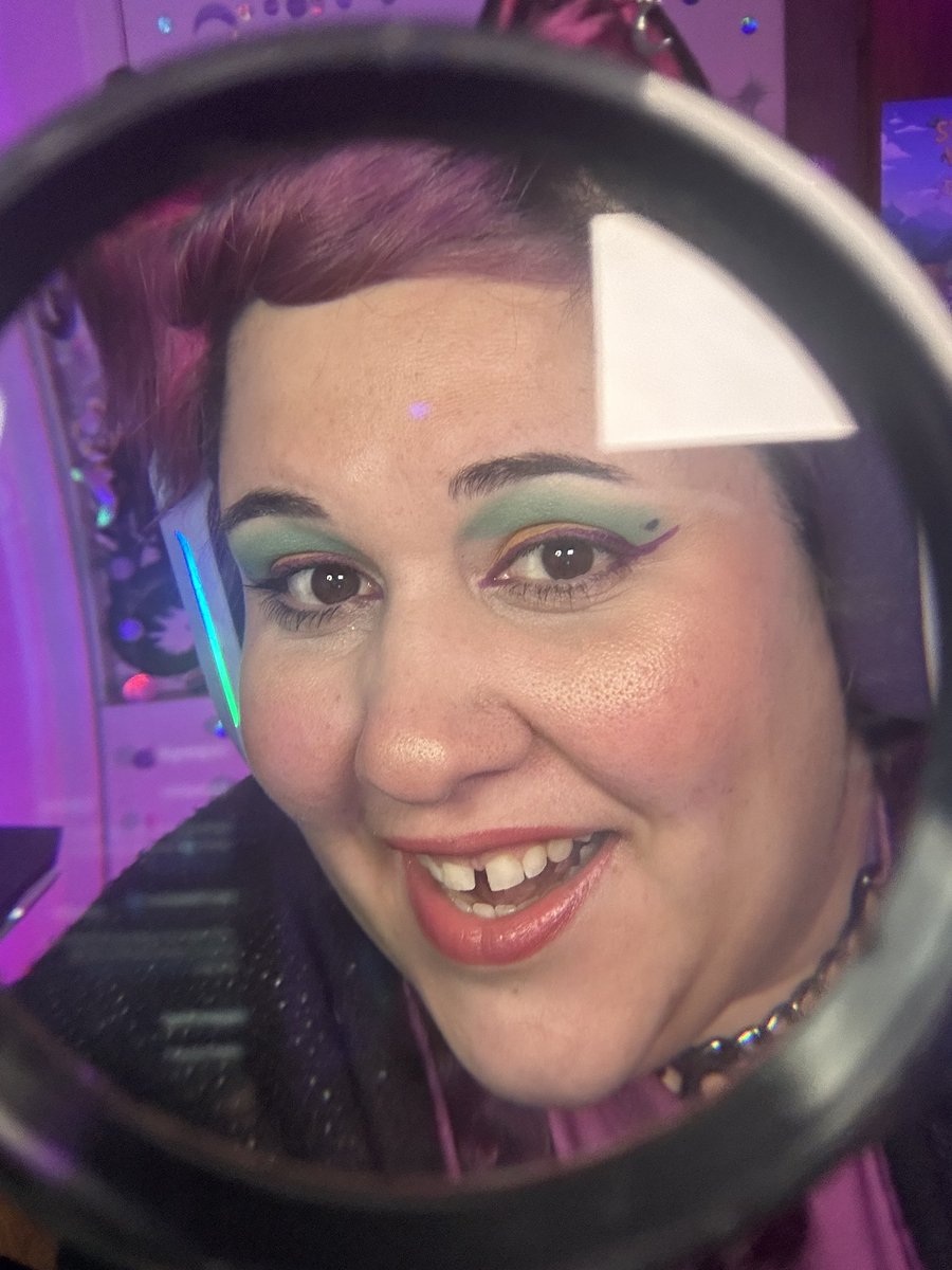 lupawolf152's tweet photo. We’re live with a new puzzle to solve. If you like watching investigation shows then come along &amp; join my squad. Help me raise money for @schf_kids &amp; we’ll get a breakthrough from the GameMaster! #SCHFStreamTeam #YearOfQuests

https://t.co/pzELg7sKRf https://t.co/6scZNw0AgZ