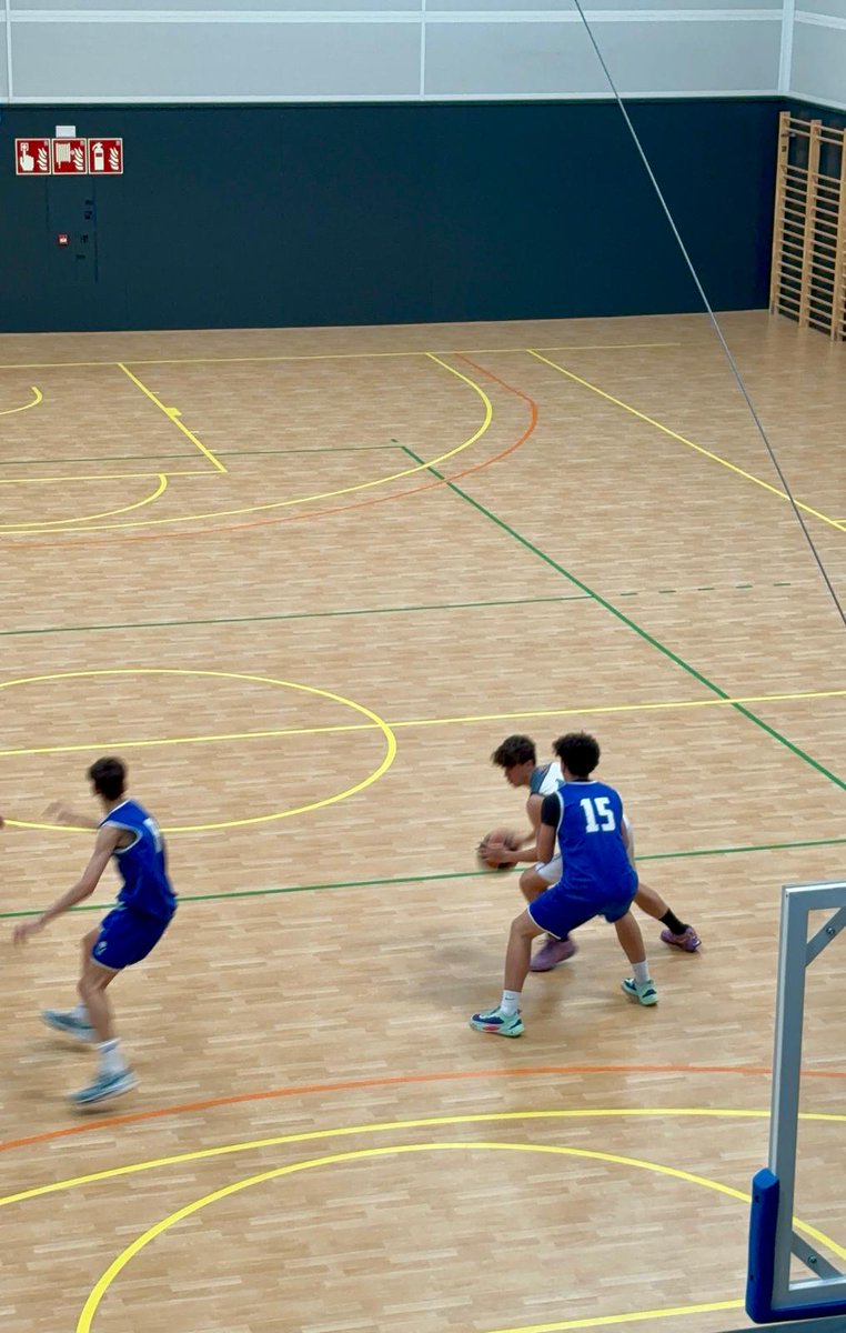BC__Torroella's tweet photo. Gran experiència el passat diumenge per en Niels, del Cadet Masculí Vermell, a la trobada de seleccions territorials de Vilafranca del Penedès. https://t.co/a8aSm7J1zo