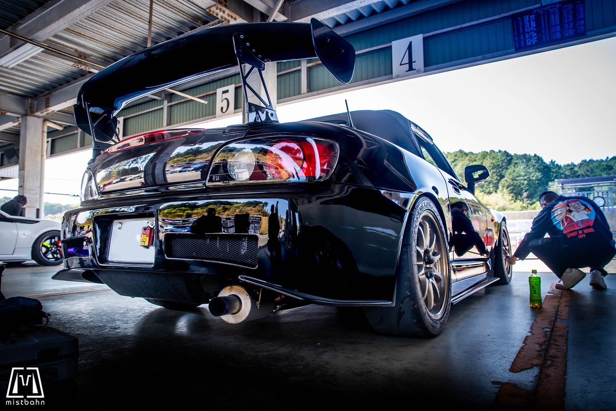Rensakura18's tweet photo. #S2000発売25周年

サーキットでしばき回しつつ
大切に乗ります！！ https://t.co/T4dVfJFwhY
