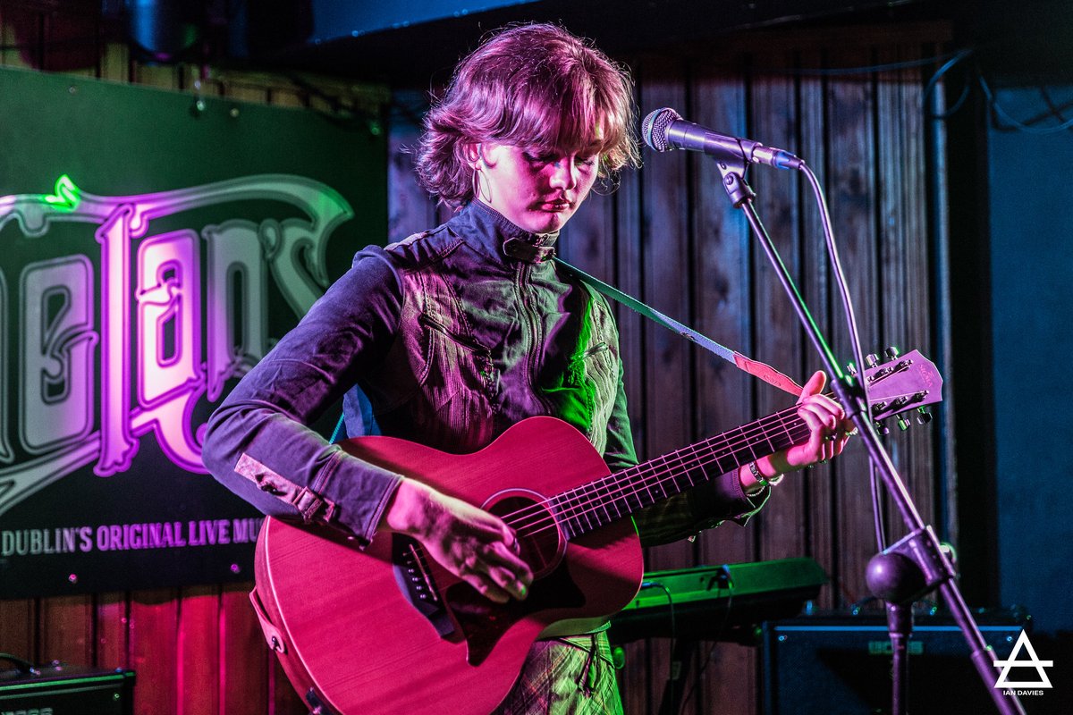 In Photos: Martina and the Moons at @whelanslive in Dublin with support from Kathryn Stewart and Julie Martin. Photos by Ian Davies thethinair.net/2024/04/in-pho…