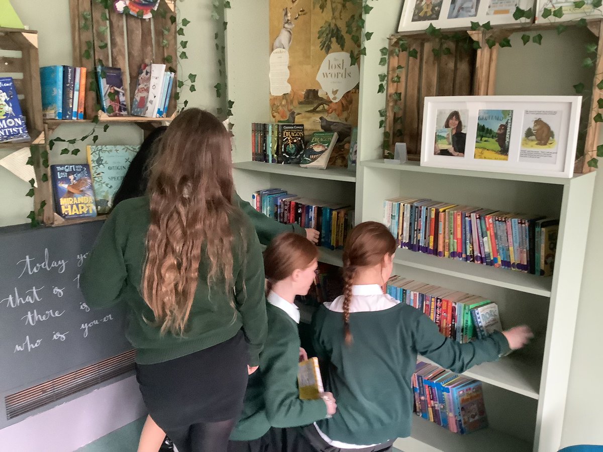 6 Elm have enjoyed their visit to the library this morning. #ReadingatOrchard 
<a href="/OrchardPrimaryA/">Orchard Primary</a>