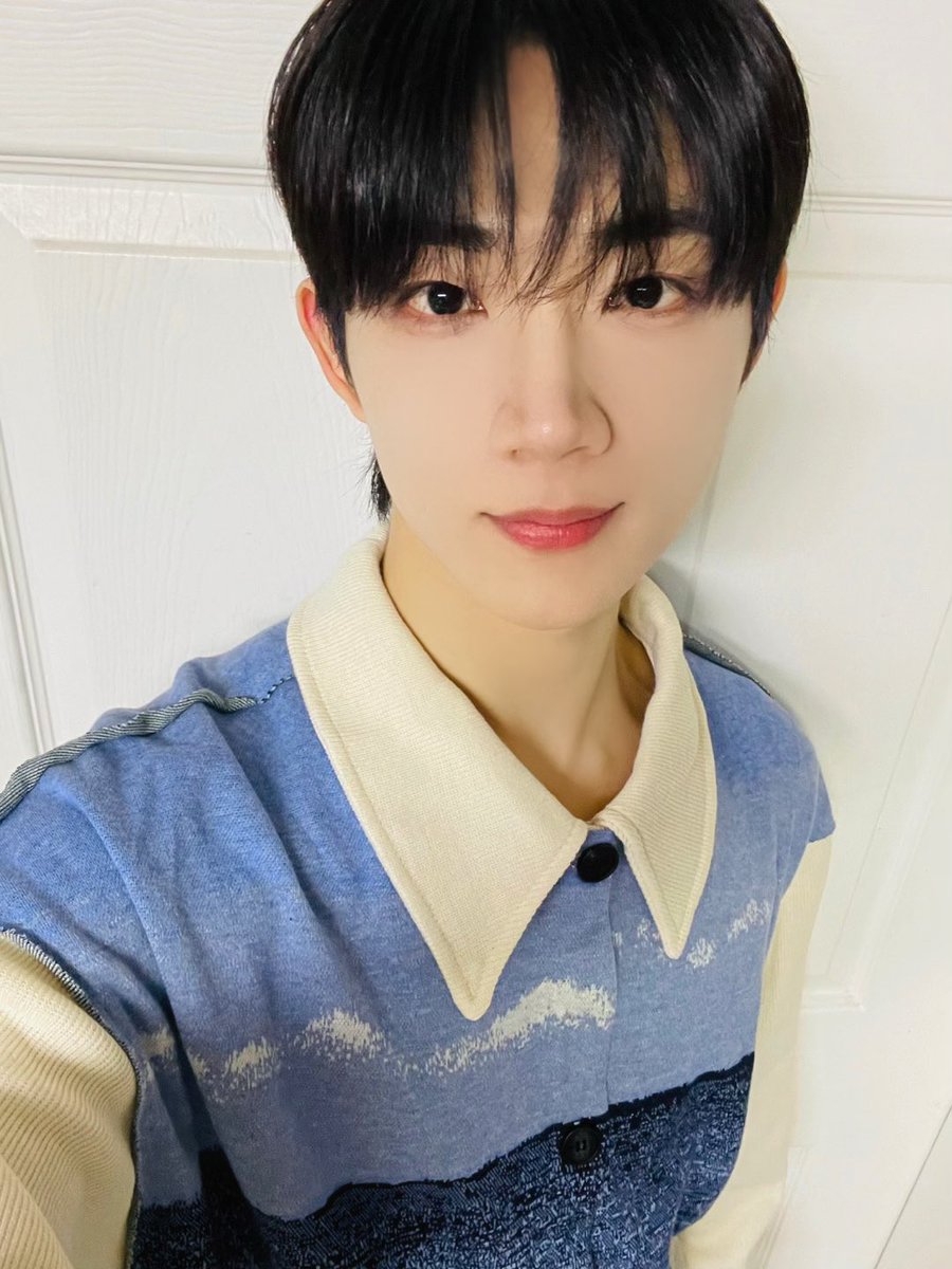 TPST_twt's tweet photo. [#형섭] 😶🙂😉 https://t.co/ow1h7xYBRN