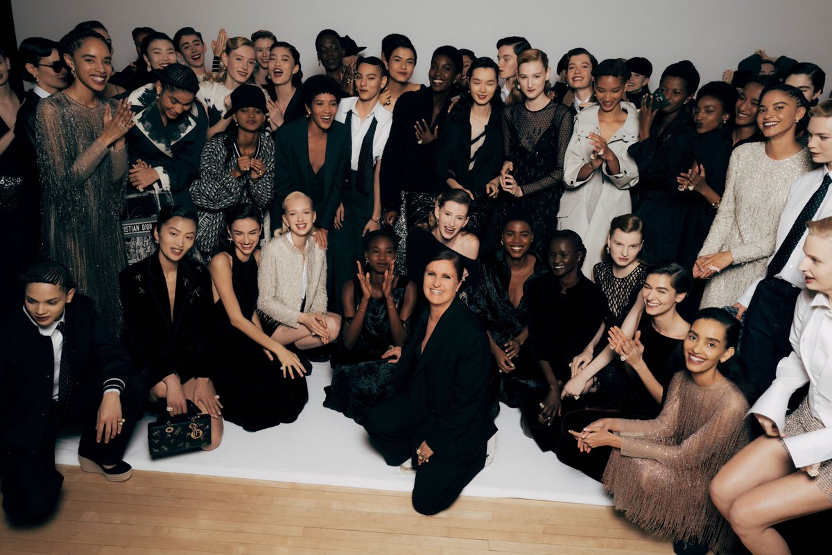 Dior's tweet photo. Runway reveal.
With Maria Grazia Chiuri pictured post-show surrounded by the models, relive the exciting unveiling of #DiorFall24 https://t.co/zKFYKa2xvP at New York's @BrooklynMuseum. And check out the complete collection https://t.co/wxsf808Swg available from today. https://t.co/rmNA69xYMf