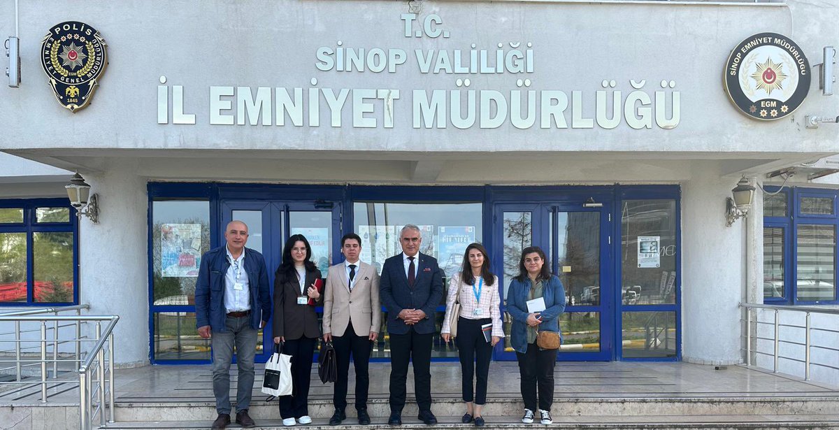 TİHEK Heyeti, Sinop İl Emniyet Müdürlüğü Nezarethanelerine Habersiz Bir Ziyaret Gerçekleştirdi.
🔗 tihek.gov.tr/tihek-heyeti-s…
@muharremkilic1 
#TİHEK #UlusalÖnlemeMekanizması #İnsanHakları #Ayrımcılık #Eşitlik