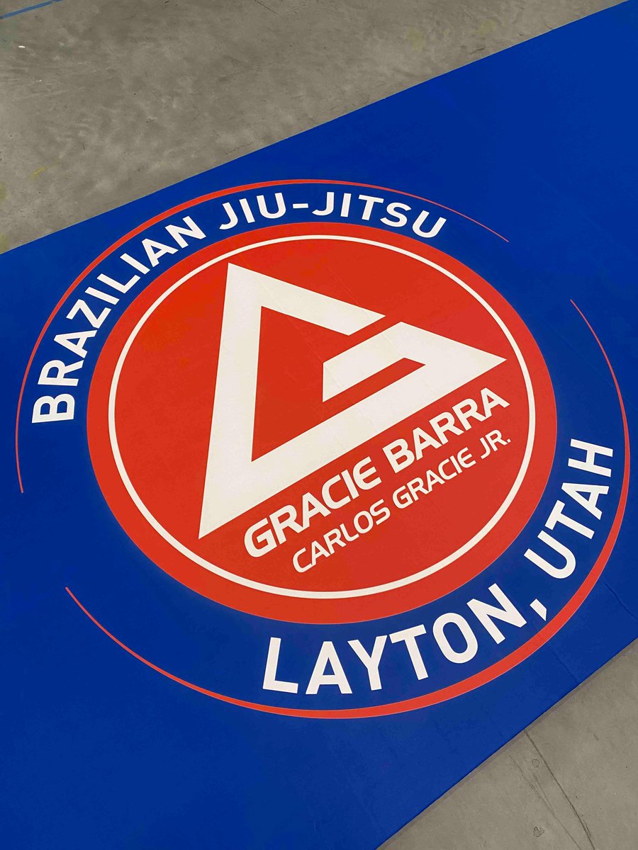 Dollamur's tweet photo. Hey Layton, Utah: New Wall Pads headed your way to Gracie Barra BJJ!! π #bjj #dollamur https://t.co/9ev6oBLML2