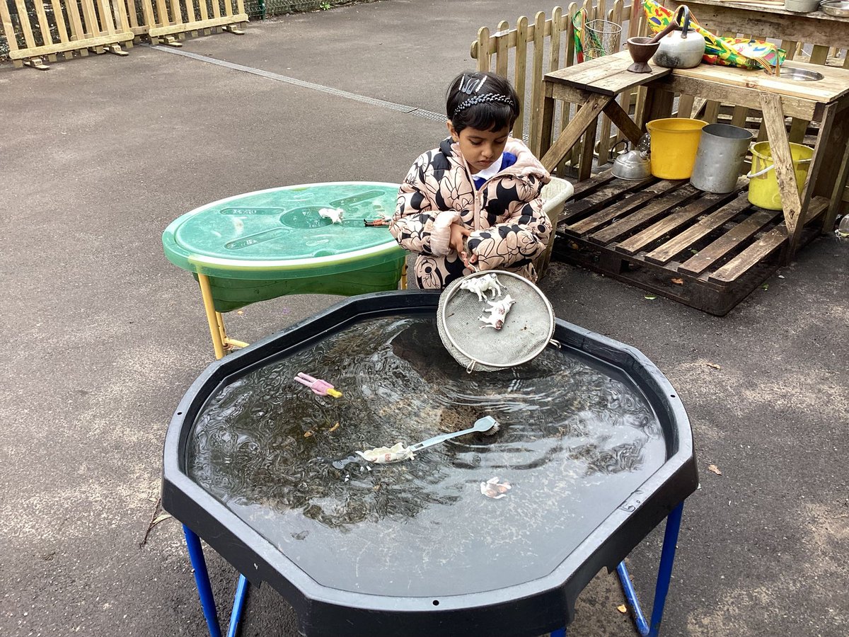 StHeddas's tweet photo. We had lots of fun this morning at our playgroup. Thank you for joining us. Look forward to seeing you all next week. https://t.co/HSuitDru59