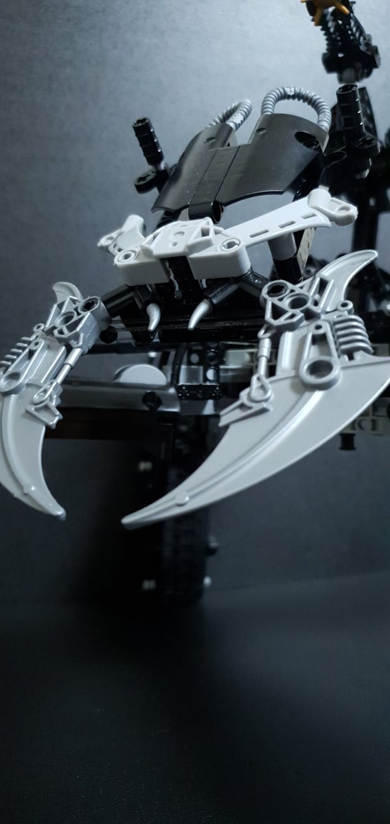 Hollow HALO on X Bionicle Black Skopio XV1 https t SKRFLwZoeF X