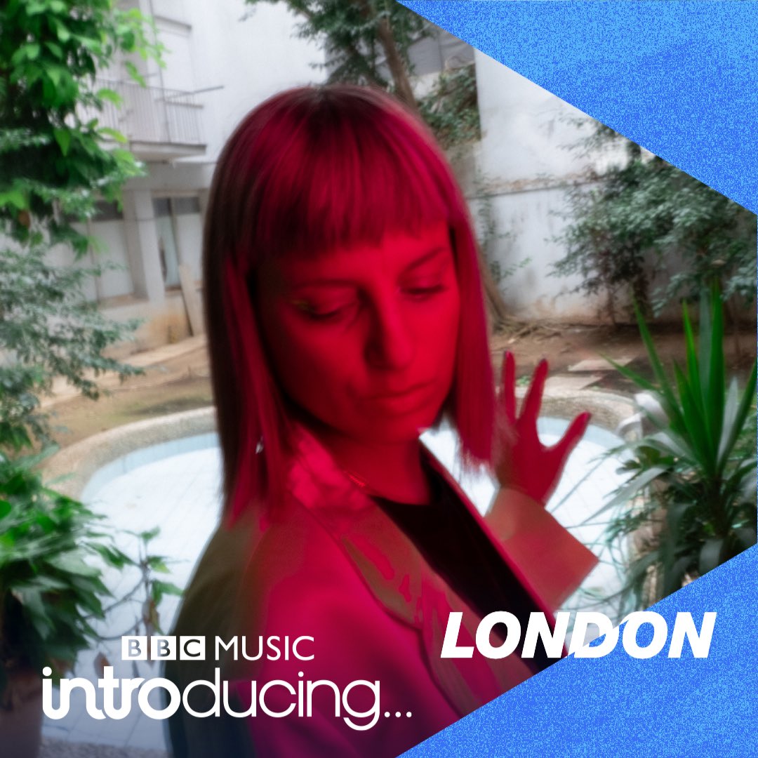 I’m this week’s featured artist for BBC Introducing London! Tune in tonight from 8-10pm to hear me chatting with @jjiszatt ✨ Thank you Jess for the huge support and making me the featured artist! ♥ Link here >>> bbc.co.uk/programmes/p0h… @bbcintroducing