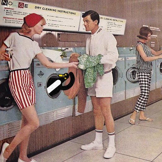 Laundry Day.

#laundry #springcleaning #clean #wash #wet #dirty #comeclean #laundromat #rinse #tumble #dry #clothing #fashion #fashionista #model #modeling #designer #fashiondesigner #penguin #penguins #企鵝 #펭귄 #пингвин #ペンギン #Pingüina