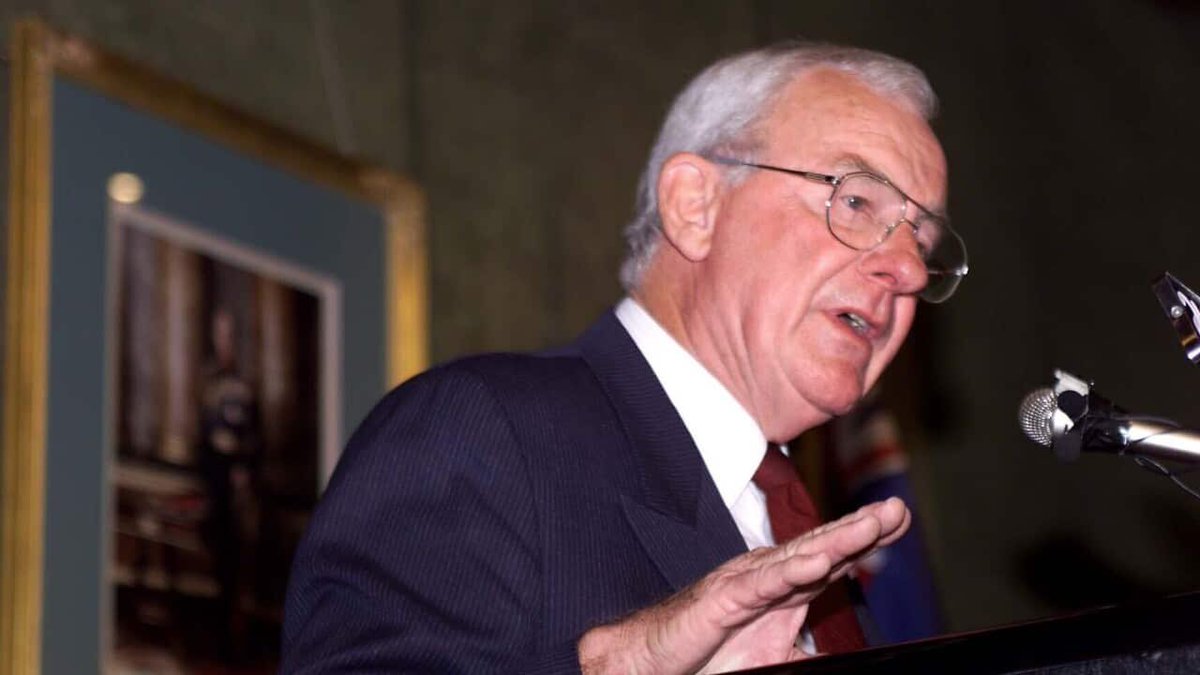 Watching Jim Chalmers reminds me of another a great Treasurer, former Labor leader Bill Hayden, hailed as 'architect of universal healthcare', and was a Treasurer in the great Whitlam government. He was one of the good guys.