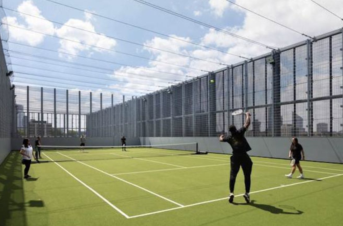 Sports fencing from @CLD_Fencing installed around rooftop MUGA at award-winning Britannia Leisure Centre ow.ly/BkjV50R1fPK #SportsFencing #RooftopMUGA #FencingDesign #UrbanSports #SportsInfrastructure