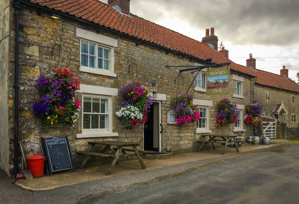 aroundaboutbrit's tweet photo. 🌿 Stay at The Moors Inn, situated in the serene village of Appleton-le-Moors on the outskirts of the North York Moors National Park! 🌿

🍻 Pubs &amp; Inns
https://t.co/idbi7vXqkb 

#AppletonleMoors #NorthYorkMoors #WarmWelcome #FoodandDrink #Accommodation #Family #Pets #Countryside https://t.co/cernR4vZ7j