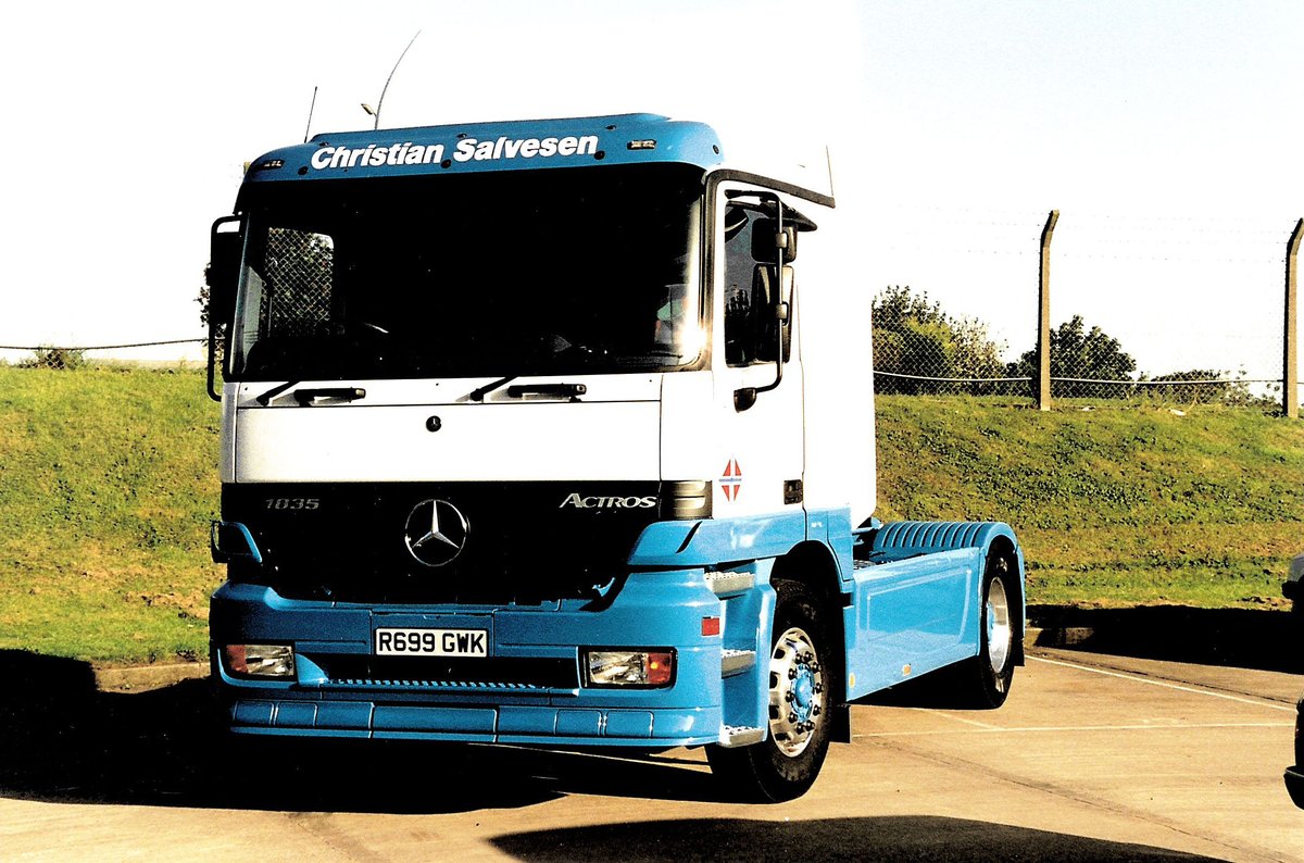 It's #ThrowbackThursday! This Christian Salvesen Actros photo was taken circa 1990's at Gerard Mann Commercials Coventry by our very own Alan Botherway! We'd love to see your own throwback photos in the comment section below! @BallyveseyLtd #ClassicVehicles #MercedesBenzTrucks