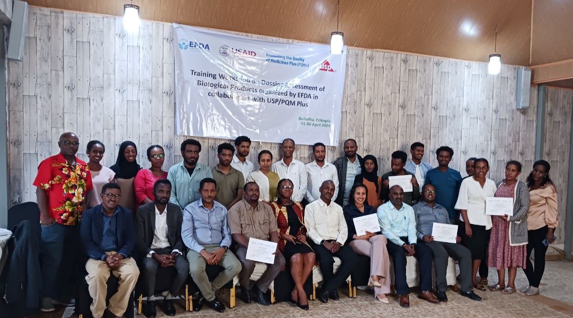 .@USAIDGH-funded PQM+ is supporting the @EPHIEthiopia to receive ISO/IEC 17025:2017 accreditation for its calibration laboratory. To prepare for this milestone, we gave staff hands-on training on calibration of cold chain equipment at the lab. @USAID Ethiopia #HealthSystems