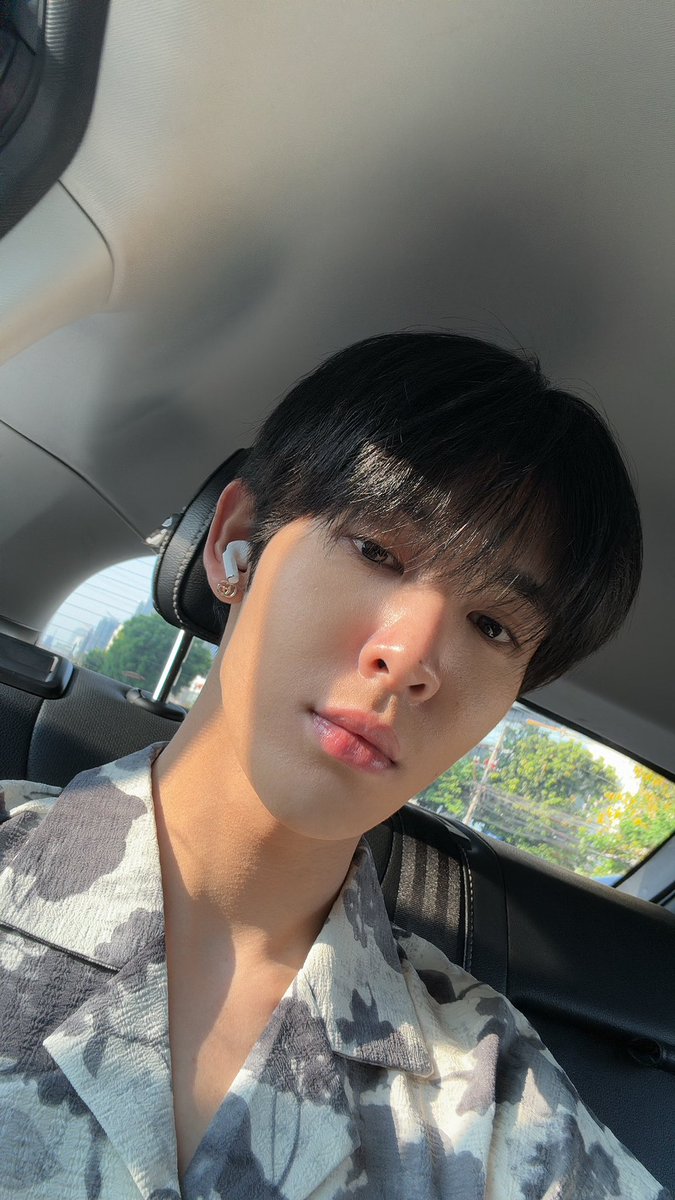 Jamessu_w's tweet photo. งัวเงียบอย 😪 #JamesSu https://t.co/Y3GQ5G3KYJ