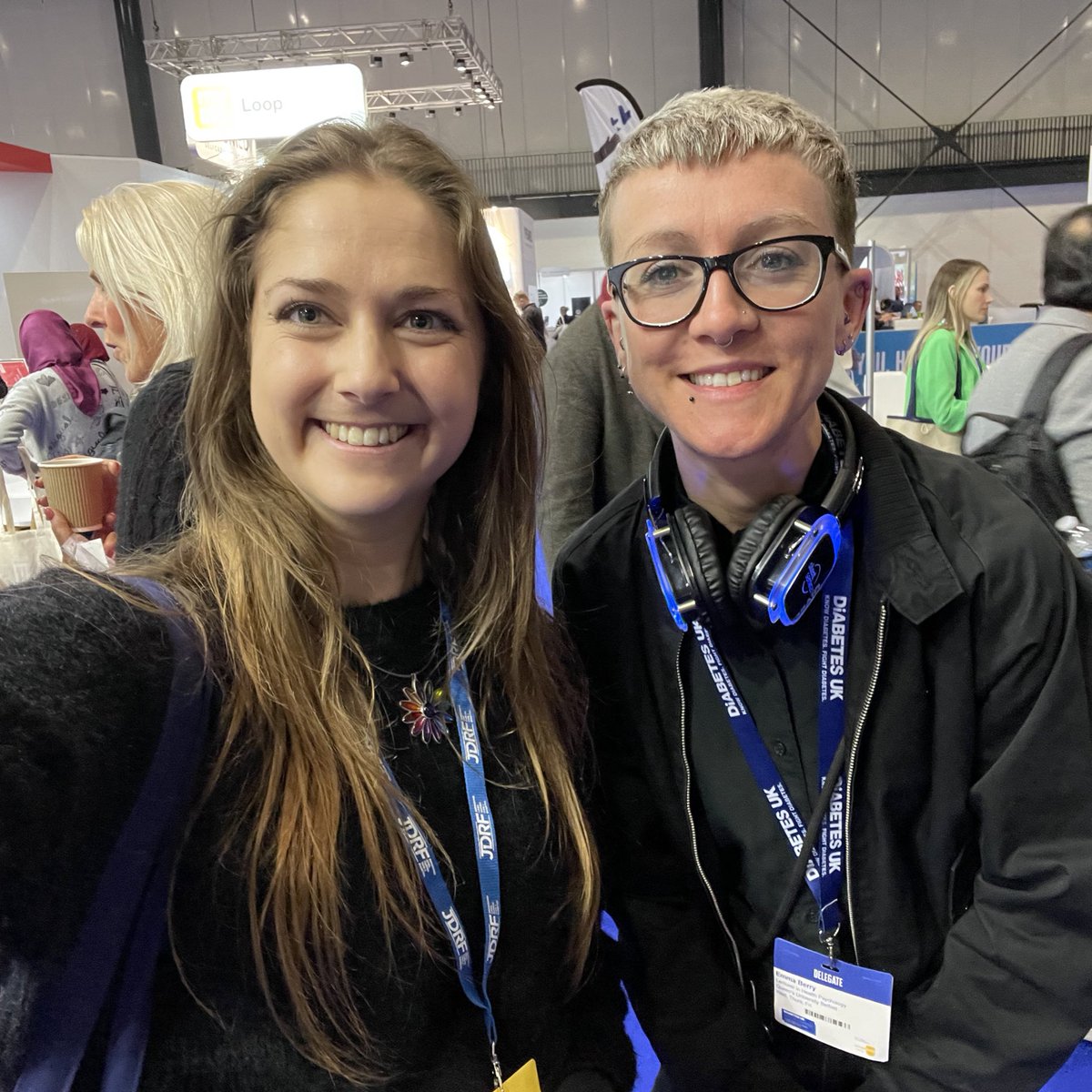 Dr <a href="/EmmaBerry90/">Dr. Emma Berry</a> at #DUKPC 🤩

Emma is developing a digital tool to empower young people with #Type1Diabetes to discuss their mental wellbeing with healthcare professionals and receive support 💙

Learn more about their @JDRFUK-funded #research: jdrf.org.uk/research_proje…