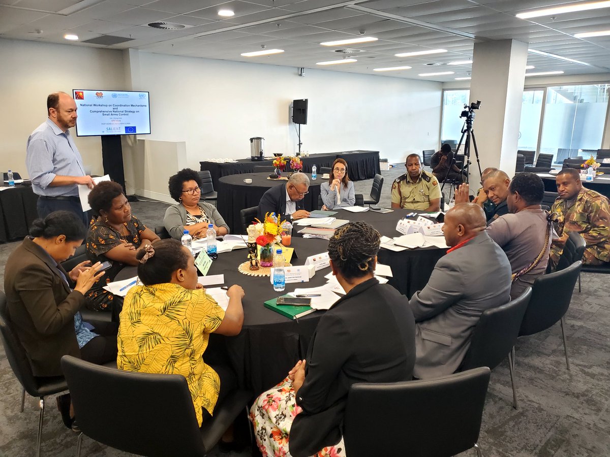 UNRCPD's tweet photo. On 15-17  April, we concluded the national workshop on SALW control, together withthe Govt of #PNG @UNinPNG and @eu_eeas. Under the #SALIENT initiative, experts from @MAGsaveslives and @Centre_AVR led exercises to develop recommendations for a PNG national action plan on #SALW. https://t.co/FodEiCxMQq