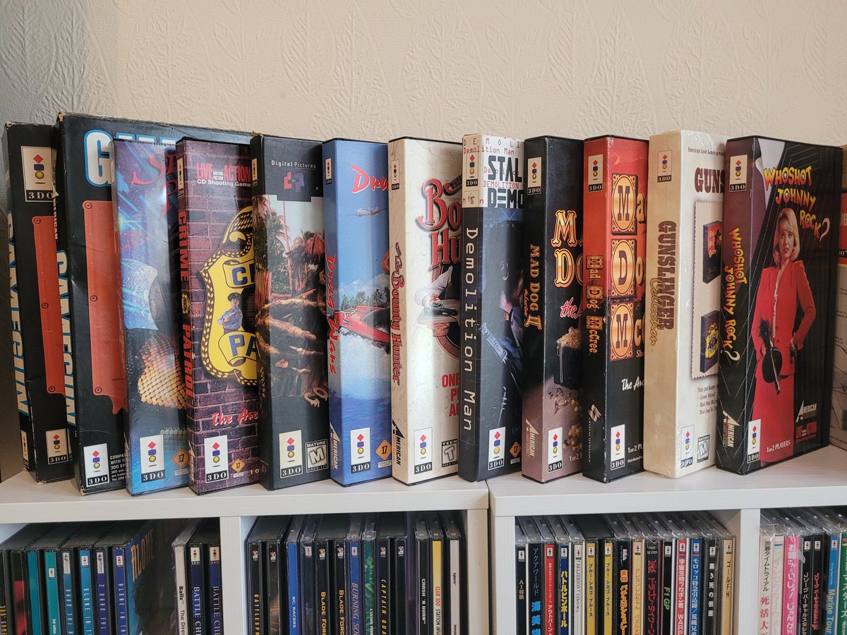 3DOCollection's tweet photo. 3DO Gamegun and lightgun games - these are really good fun. The Mad Dog arcade games were great, so, when I played Crime Patrol at the #3DO launch in London, I couldn't wait to play it at home.
#3DOCollection https://t.co/nh2TsT4geQ