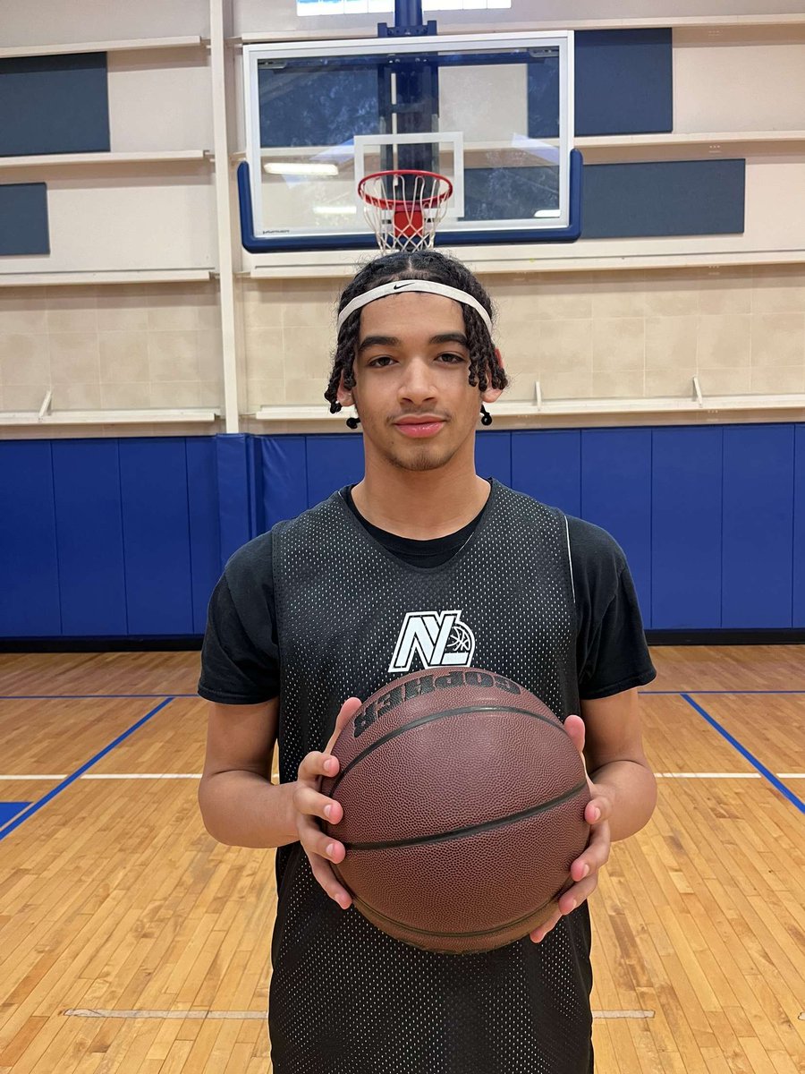 awilliamsjr2096's tweet photo. @drewilliams038 Andre M. Williams 10th Grade 2026 @UE__Basketball Union-Endicott H.S. 6ft Tall P.G./Shooting Guard Varsity player on NY Lightning 16u Grey AAU Fundamentally Skilled Two Way Player 3pt Shot/Midrange&amp;Ball Handling Skills w/Strong Defensive abilities. @UpstateScout https://t.co/2jYEiOTP7i