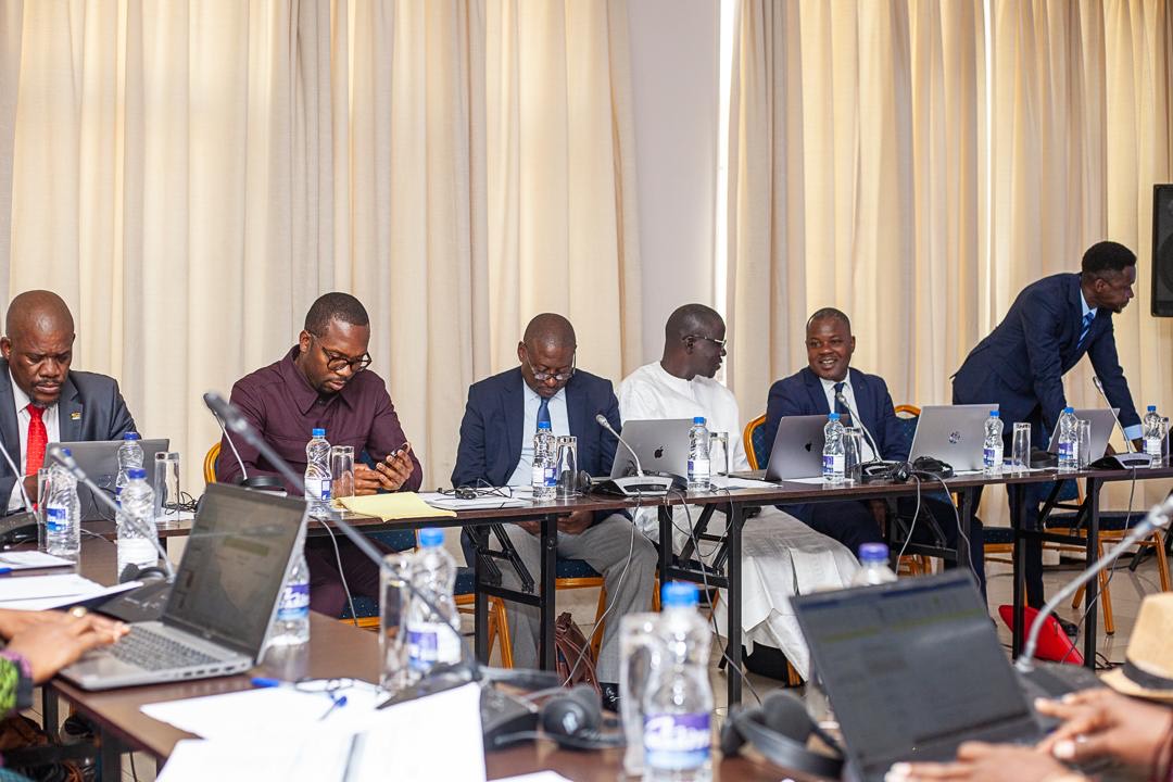 GIZAfricanUnion's tweet photo. RECs, Member States, &amp; @_AfricanUnion  representatives come together in Lusaka🇿🇲 to validate the draft guidelines on #Migration &amp; #Health developed by @CHELDAfrica in consultation with the AUC. https://t.co/dB7W6saYPT