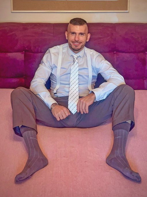Spreading my legs while wearing and tie and worn out sock&rsquo;s 🧦 &hellip; and waiting for a hunk who would like<a href="/tag/suitandtie"class="tags"><span>#suitandtie</span></a><a href="/tag/hombres"class="tags"><span>#hombres</span></a><a href="/tag/usedsocks"class="tags"><span>#usedsocks</span></a><a href="/tag/subbyhubby"class="tags"><span>#subbyhubby</span></a><a href="/tag/chasitycage"class="tags"><span>#chasitycage</span></a>