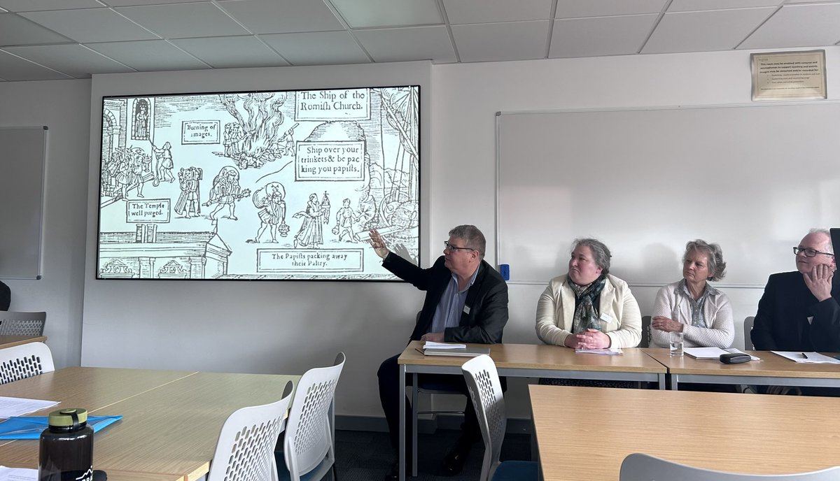 This week, we’re delighted to be at @UniofExeter for the @WritingExeter conference - the Centre’s @ProfWGibson and @DReedHistory are speaking this morning about writing political controversies in the West