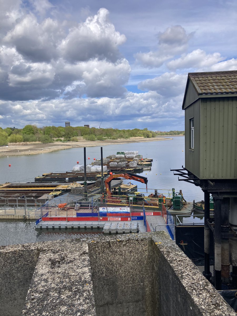 CRTAndy's tweet photo. On the up at Brent Reservoir yesterday. Checking underwater structure, paint protection above and starting to demob site at what’s been a very challenging project. https://t.co/NRCbidkjim