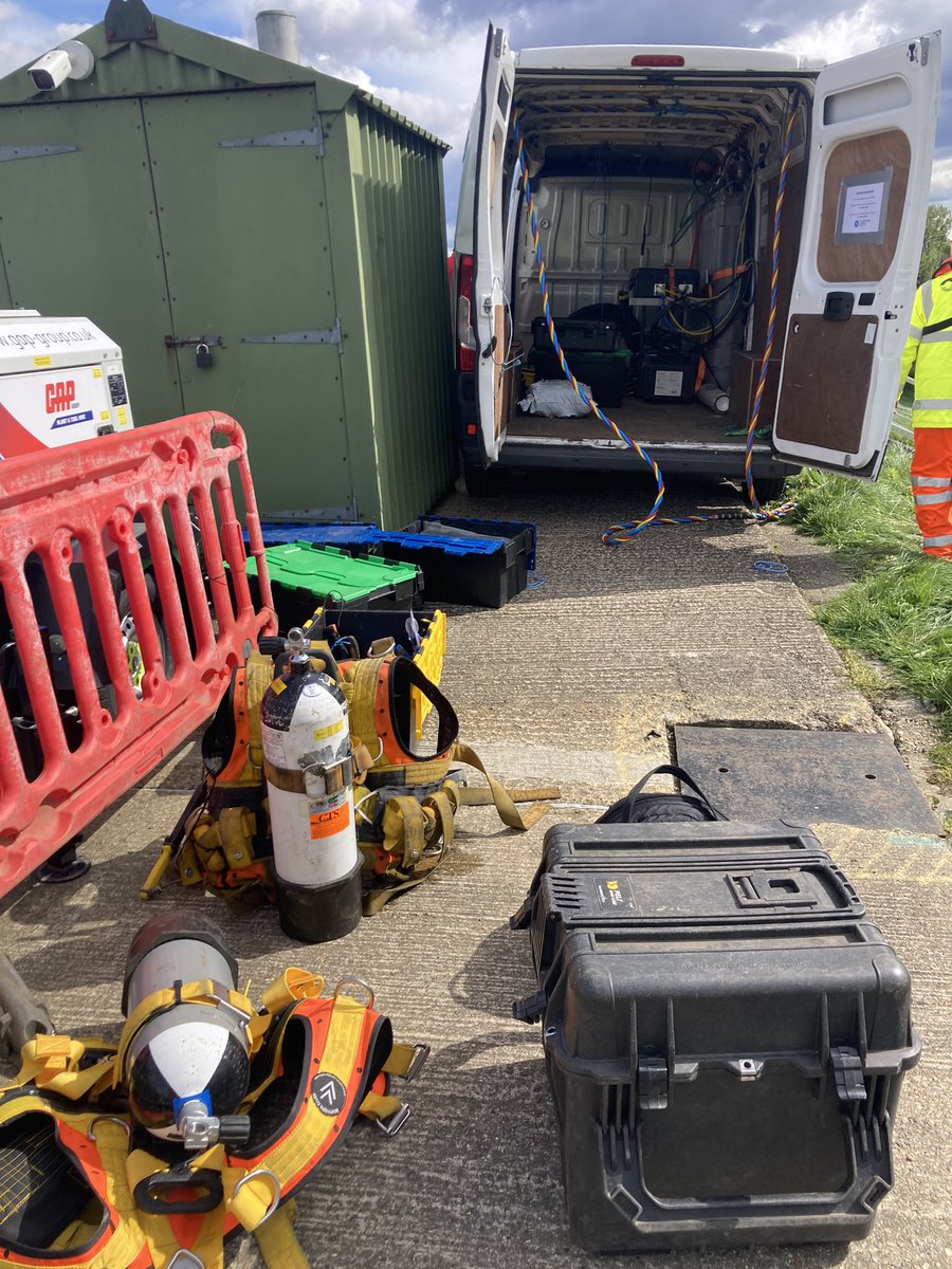 CRTAndy's tweet photo. On the up at Brent Reservoir yesterday. Checking underwater structure, paint protection above and starting to demob site at what’s been a very challenging project. https://t.co/NRCbidkjim