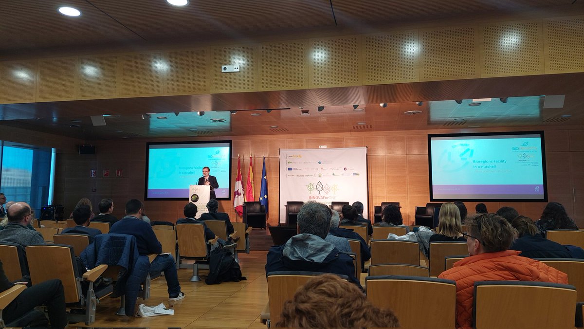 @efibioregions is being presented by @Inaziomaria at #InnovaForONE conference in Valladolid 🇪🇸

@efibioregions facilitate systemic transitions toward (forest) #bioeconomy in different European regions
