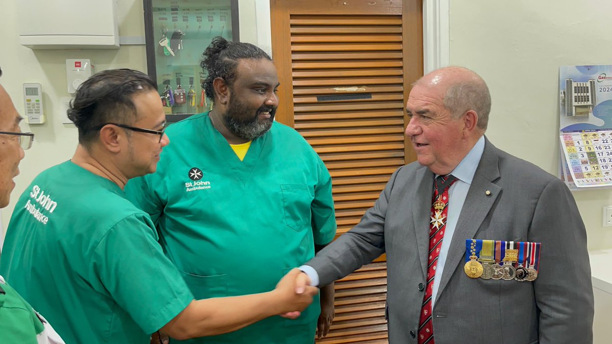 Mark Compton tweet media