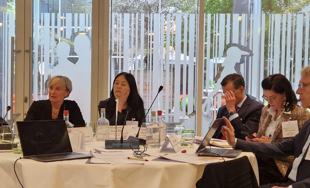 MartineGilard's tweet image. Cardiovascular Round Table (CRT) meeting #ESCardioCRT:

A strategic forum for high level dialogue between physicians  (ESC Board) and industry regulators (FDA and EU) to discuss issues related the device innovation.

@escardio