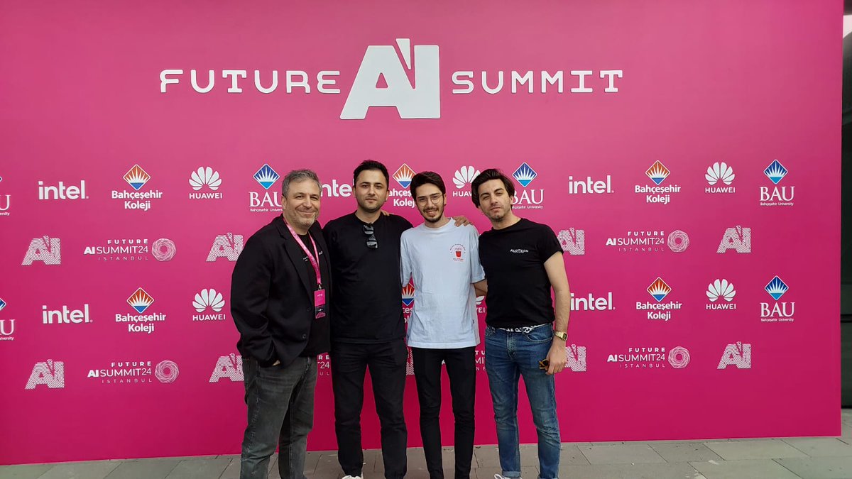 AloTech CEO'su Cenk Soyak, Future AI Summit'teydi. 💫 Konu ise AloTech'in en güçlü kaslarından biri olan yapay zekaydı. 🚀 BAU Future Campus'e bu keyifli etkinlik ve davetleri için teşekkür ederiz! #FutureAISummit #yapayzeka