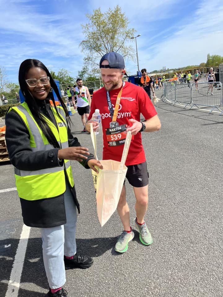 ‘We smiled until our chins ached yet our smiles never faded!’

Last week #Commonwealth Scholars from the South East Regional Network came together to volunteer at the #ReadingHalfMarathon 🏃‍♀️

Contributing to #SDG3 never felt like so much fun!